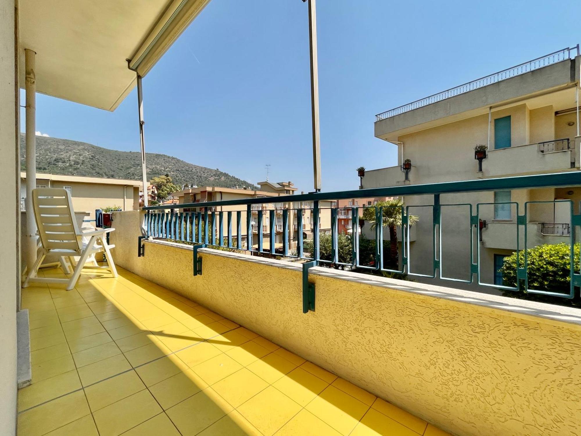 Apartamento 2 Locali A 600 Mt Dal Mare - Free Parking Ceriale Exterior foto